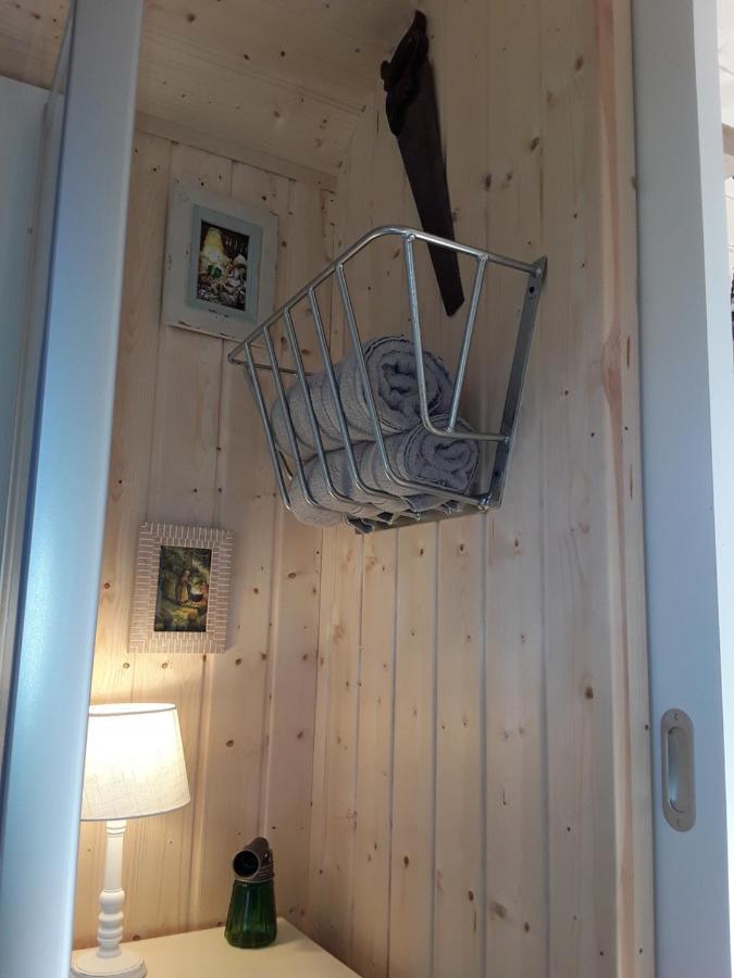 Schaeferwagen Auf'M Minibauernhof In Munster Villa Bagian luar foto